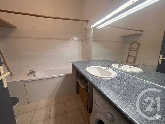 Appartement à vendre - 2 pièces - 25.7 m2 - NIMES - 30 - LANGUEDOC-ROUSSILLON - Century 21 Dhuoda