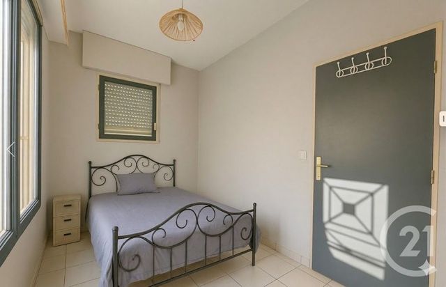 Appartement à vendre - 2 pièces - 25.7 m2 - NIMES - 30 - LANGUEDOC-ROUSSILLON - Century 21 Dhuoda
