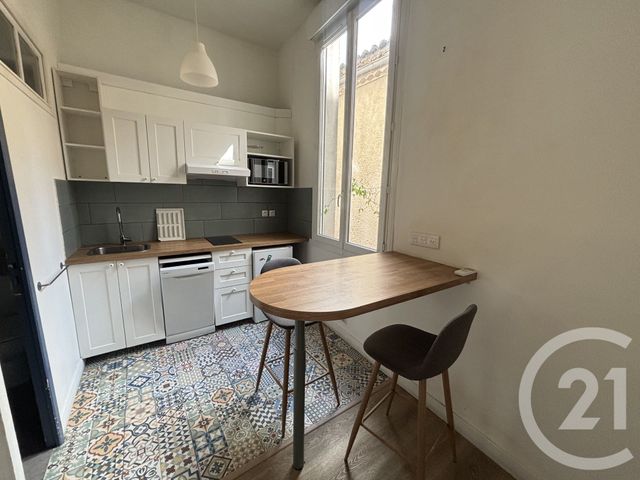 Appartement Studio à louer - 1 pièce - 30.13 m2 - NIMES - 30 - LANGUEDOC-ROUSSILLON - Century 21 Dhuoda