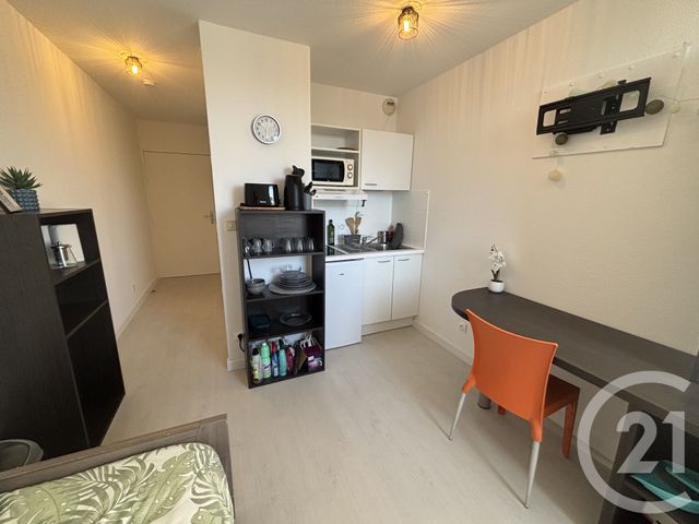 Appartement Studio à louer - 1 pièce - 17.91 m2 - NIMES - 30 - LANGUEDOC-ROUSSILLON - Century 21 Dhuoda