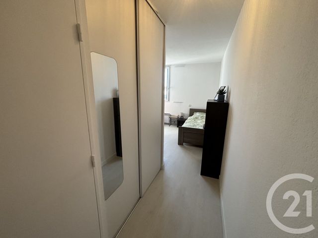 Appartement Studio à louer - 1 pièce - 17.91 m2 - NIMES - 30 - LANGUEDOC-ROUSSILLON - Century 21 Dhuoda