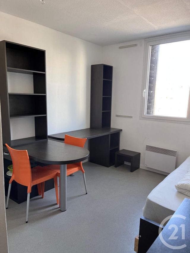 Appartement Studio à louer - 1 pièce - 18.17 m2 - NIMES - 30 - LANGUEDOC-ROUSSILLON - Century 21 Dhuoda