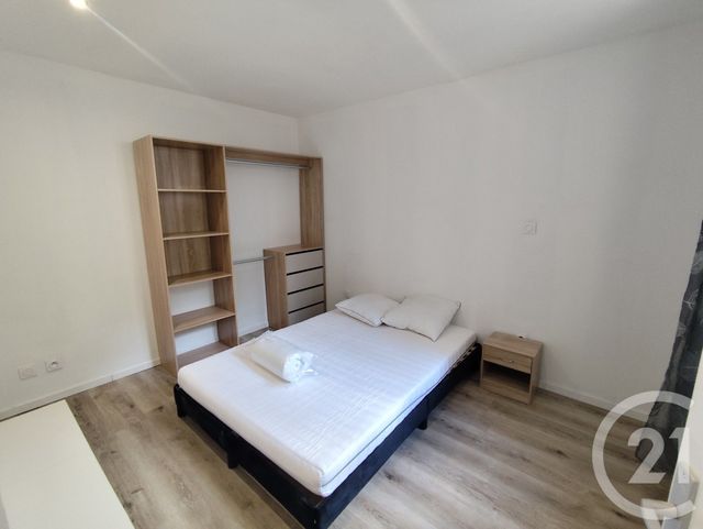 Appartement T3 à louer - 3 pièces - 49.42 m2 - NIMES - 30 - LANGUEDOC-ROUSSILLON - Century 21 Dhuoda