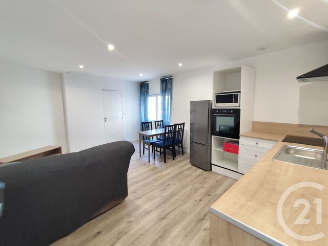 Appartement T3 à louer - 3 pièces - 49.42 m2 - NIMES - 30 - LANGUEDOC-ROUSSILLON - Century 21 Dhuoda