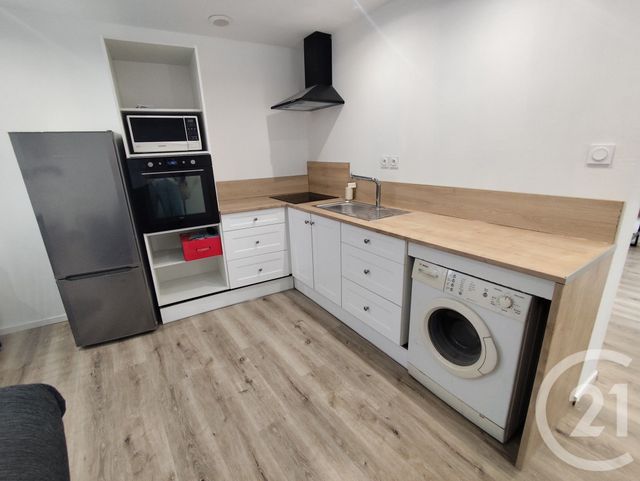 Appartement T3 à louer - 3 pièces - 49.42 m2 - NIMES - 30 - LANGUEDOC-ROUSSILLON - Century 21 Dhuoda