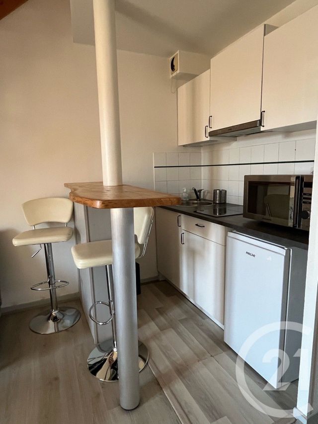 Appartement T1 à louer - 1 pièce - 37.05 m2 - NIMES - 30 - LANGUEDOC-ROUSSILLON - Century 21 Dhuoda