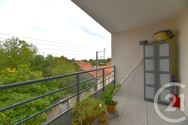 Appartement T3 à louer - 3 pièces - 58.16 m2 - NIMES - 30 - LANGUEDOC-ROUSSILLON - Century 21 Dhuoda