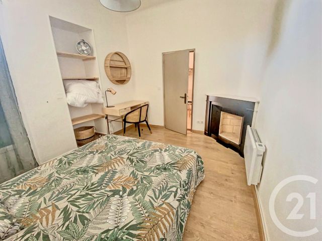 Appartement T3 à louer - 4 pièces - 61.33 m2 - NIMES - 30 - LANGUEDOC-ROUSSILLON - Century 21 Dhuoda
