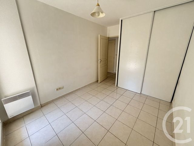 Appartement T3 à louer - 3 pièces - 55.02 m2 - NIMES - 30 - LANGUEDOC-ROUSSILLON - Century 21 Dhuoda