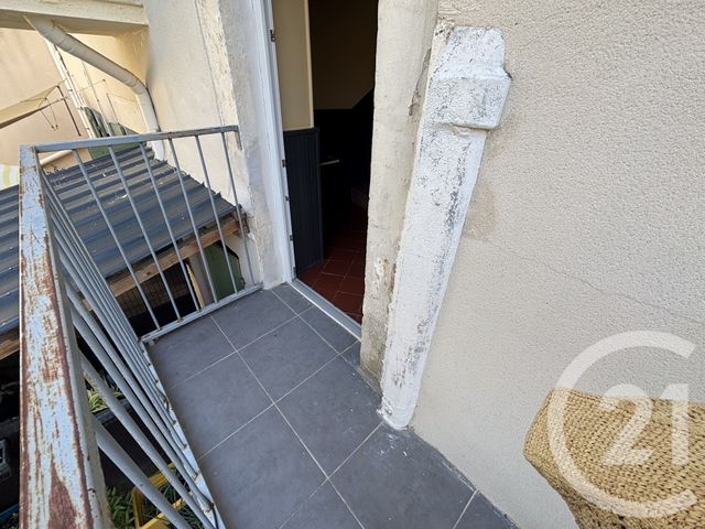 Appartement T3 à louer - 3 pièces - 70.5 m2 - NIMES - 30 - LANGUEDOC-ROUSSILLON - Century 21 Dhuoda