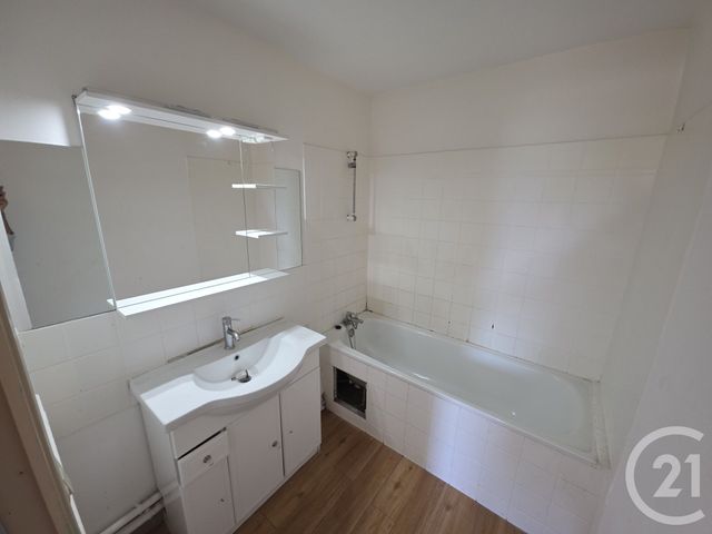 Appartement T3 à vendre - 3 pièces - 57.12 m2 - NIMES - 30 - LANGUEDOC-ROUSSILLON - Century 21 Dhuoda