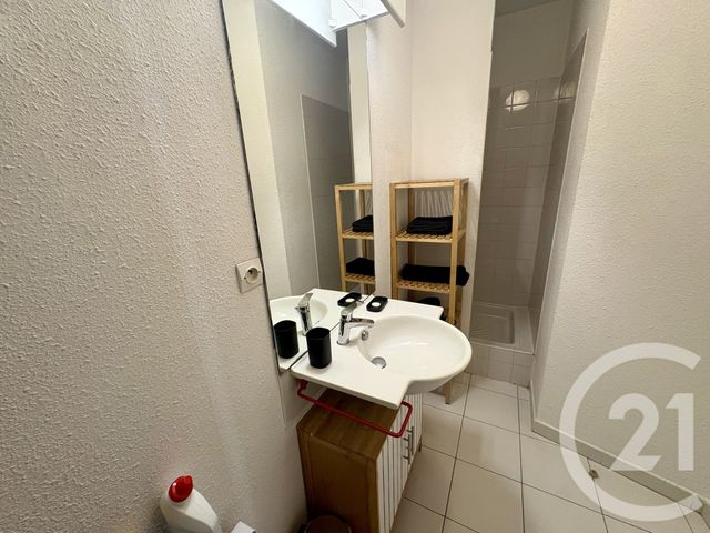 Appartement F1 à vendre - 1 pièce - 19.0 m2 - NIMES - 30 - LANGUEDOC-ROUSSILLON - Century 21 Dhuoda
