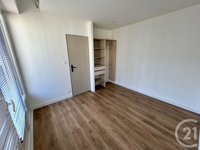Appartement F5 à louer - 5 pièces - 88.33 m2 - NIMES - 30 - LANGUEDOC-ROUSSILLON - Century 21 Dhuoda