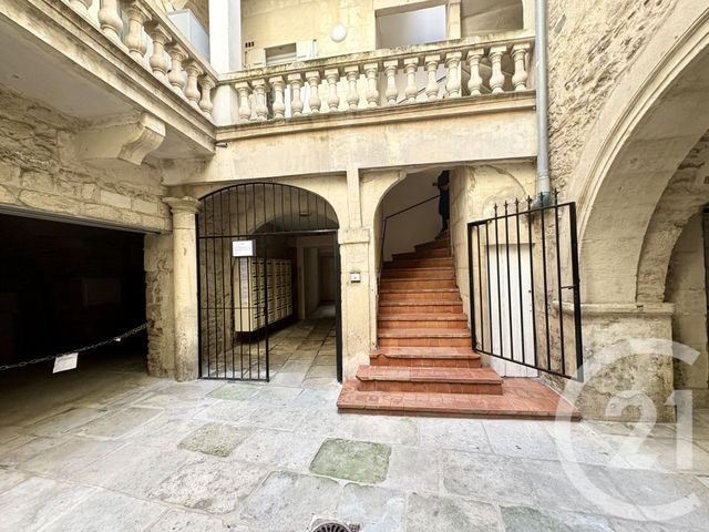 Appartement F1 à vendre - 1 pièce - 22.2 m2 - NIMES - 30 - LANGUEDOC-ROUSSILLON - Century 21 Dhuoda