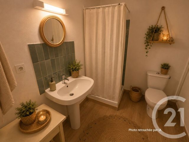 Appartement F1 à vendre - 1 pièce - 22.2 m2 - NIMES - 30 - LANGUEDOC-ROUSSILLON - Century 21 Dhuoda