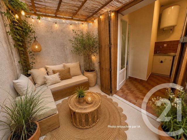 Appartement F1 à vendre - 1 pièce - 22.2 m2 - NIMES - 30 - LANGUEDOC-ROUSSILLON - Century 21 Dhuoda