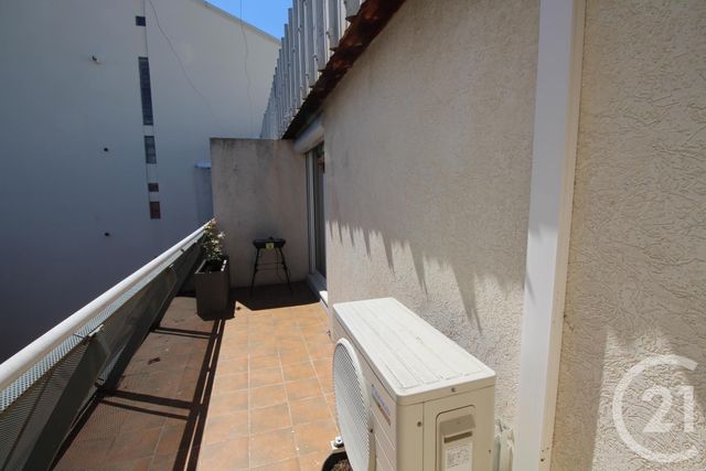 Appartement T2 à vendre - 2 pièces - 45.78 m2 - NIMES - 30 - LANGUEDOC-ROUSSILLON - Century 21 Dhuoda