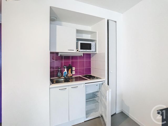 Appartement T2 à louer - 2 pièces - 32.4 m2 - NIMES - 30 - LANGUEDOC-ROUSSILLON - Century 21 Dhuoda