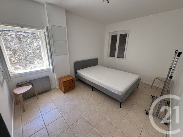 Appartement Duplex à louer - 2 pièces - 44.75 m2 - NIMES - 30 - LANGUEDOC-ROUSSILLON - Century 21 Dhuoda