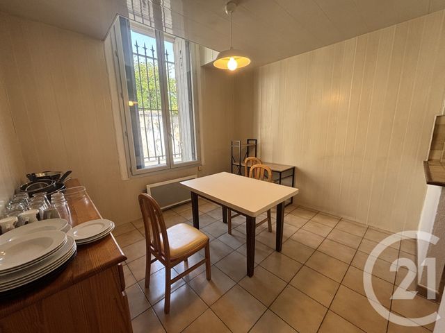 Appartement T2 à louer - 2 pièces - 33.67 m2 - NIMES - 30 - LANGUEDOC-ROUSSILLON - Century 21 Dhuoda