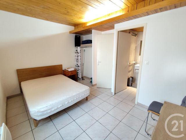 Appartement T2 à louer - 2 pièces - 28.09 m2 - NIMES - 30 - LANGUEDOC-ROUSSILLON - Century 21 Dhuoda