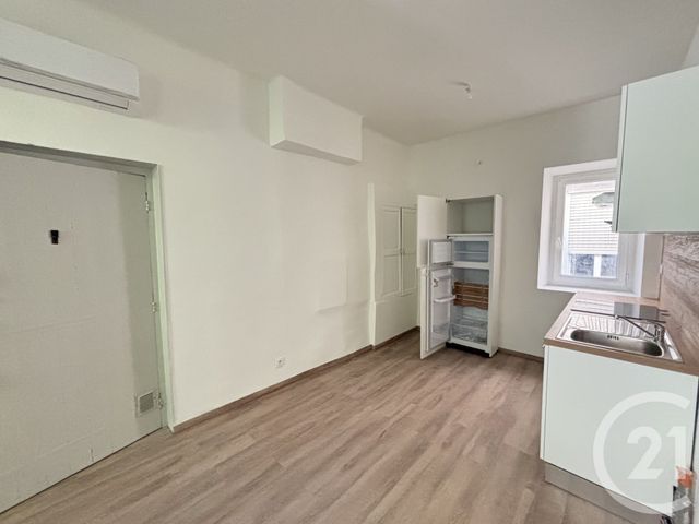 Appartement T3 à louer - 3 pièces - 50.98 m2 - NIMES - 30 - LANGUEDOC-ROUSSILLON - Century 21 Dhuoda