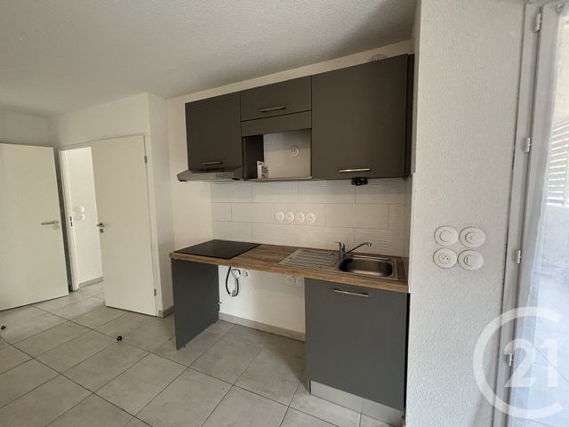 Appartement T3 à louer - 3 pièces - 54.64 m2 - NIMES - 30 - LANGUEDOC-ROUSSILLON - Century 21 Dhuoda