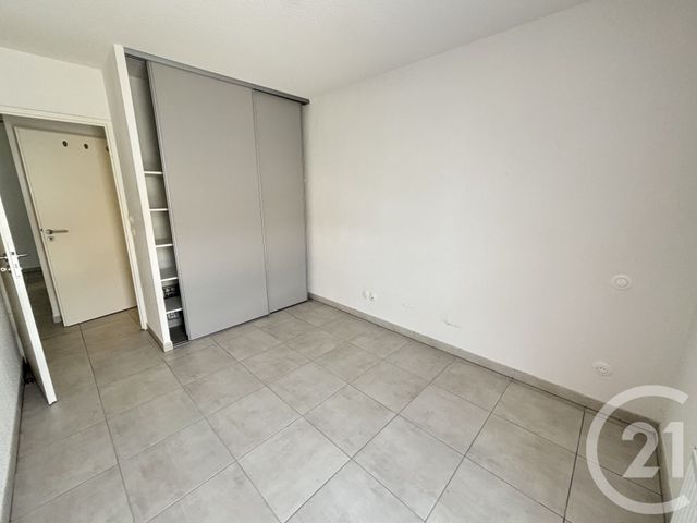 Appartement T3 à louer - 3 pièces - 54.64 m2 - NIMES - 30 - LANGUEDOC-ROUSSILLON - Century 21 Dhuoda