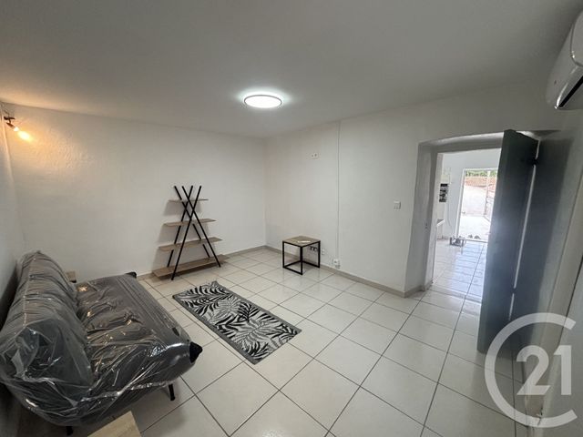 Appartement T2 à louer - 2 pièces - 39.17 m2 - NIMES - 30 - LANGUEDOC-ROUSSILLON - Century 21 Dhuoda