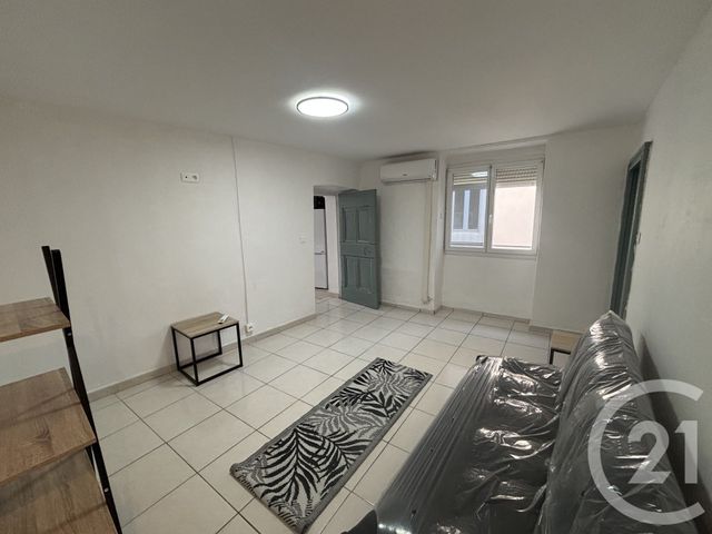 Appartement T2 à louer - 2 pièces - 39.17 m2 - NIMES - 30 - LANGUEDOC-ROUSSILLON - Century 21 Dhuoda