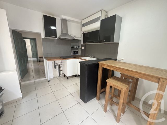 Appartement T2 à louer - 2 pièces - 39.17 m2 - NIMES - 30 - LANGUEDOC-ROUSSILLON - Century 21 Dhuoda