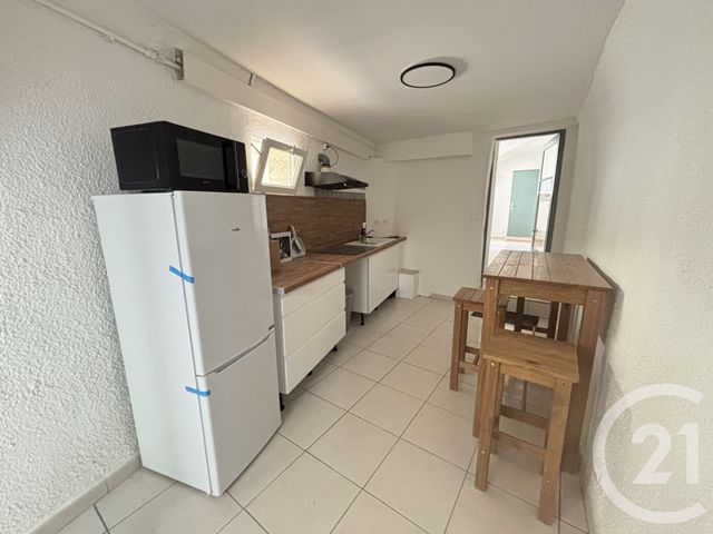 Appartement T2 à louer - 2 pièces - 36.98 m2 - NIMES - 30 - LANGUEDOC-ROUSSILLON - Century 21 Dhuoda