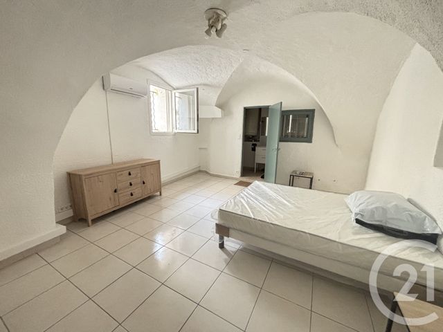 Appartement T2 à louer - 2 pièces - 36.98 m2 - NIMES - 30 - LANGUEDOC-ROUSSILLON - Century 21 Dhuoda