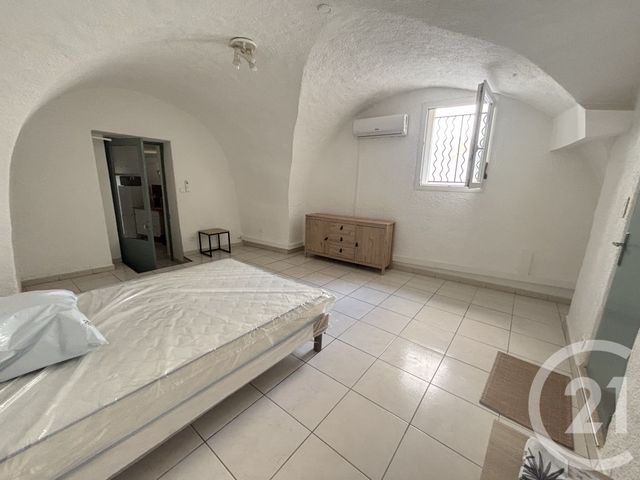 Appartement T2 à louer - 2 pièces - 36.98 m2 - NIMES - 30 - LANGUEDOC-ROUSSILLON - Century 21 Dhuoda