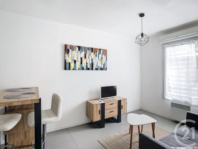 Appartement T2 à louer - 2 pièces - 29.47 m2 - NIMES - 30 - LANGUEDOC-ROUSSILLON - Century 21 Dhuoda
