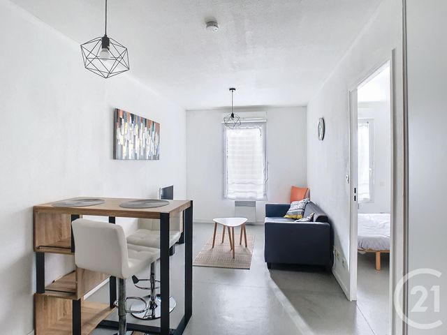 Appartement T2 à louer - 2 pièces - 29.47 m2 - NIMES - 30 - LANGUEDOC-ROUSSILLON - Century 21 Dhuoda