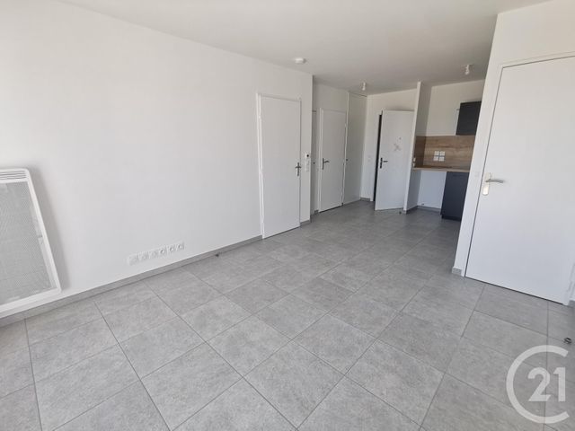 Appartement T2 à louer - 2 pièces - 39.01 m2 - NIMES - 30 - LANGUEDOC-ROUSSILLON - Century 21 Dhuoda