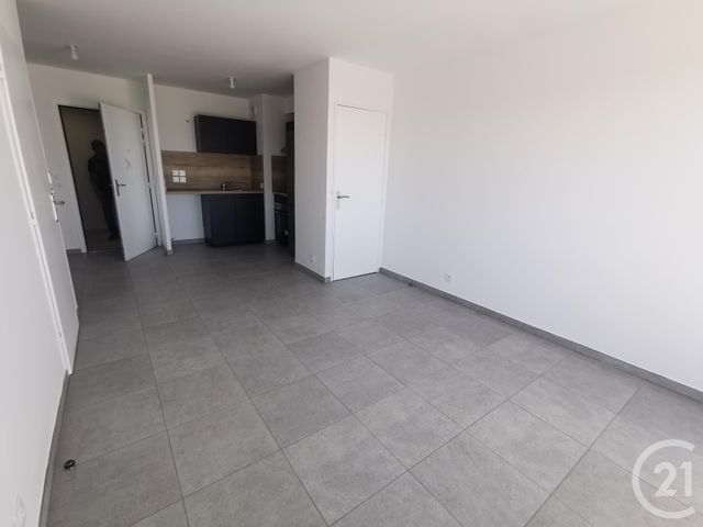 Appartement T2 à louer - 2 pièces - 39.01 m2 - NIMES - 30 - LANGUEDOC-ROUSSILLON - Century 21 Dhuoda