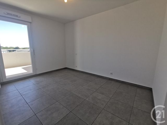 Appartement T2 à louer - 2 pièces - 39.01 m2 - NIMES - 30 - LANGUEDOC-ROUSSILLON - Century 21 Dhuoda