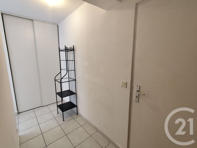 Appartement T2 à louer - 2 pièces - 32.41 m2 - NIMES - 30 - LANGUEDOC-ROUSSILLON - Century 21 Dhuoda