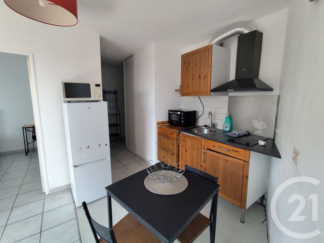 Appartement T2 à louer - 2 pièces - 32.41 m2 - NIMES - 30 - LANGUEDOC-ROUSSILLON - Century 21 Dhuoda