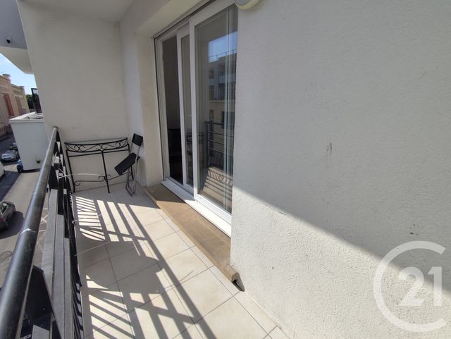 Appartement T2 à louer - 2 pièces - 32.41 m2 - NIMES - 30 - LANGUEDOC-ROUSSILLON - Century 21 Dhuoda