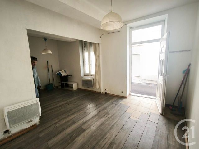 Appartement F1 à vendre - 1 pièce - 30.29 m2 - NIMES - 30 - LANGUEDOC-ROUSSILLON - Century 21 Dhuoda