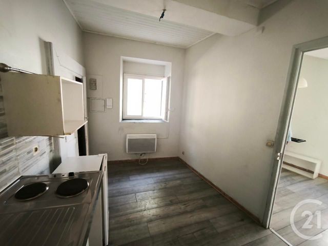 Appartement F1 à vendre - 1 pièce - 30.29 m2 - NIMES - 30 - LANGUEDOC-ROUSSILLON - Century 21 Dhuoda