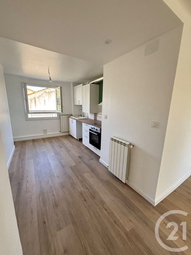 Appartement F5 à vendre - 5 pièces - 81.22 m2 - NIMES - 30 - LANGUEDOC-ROUSSILLON - Century 21 Dhuoda