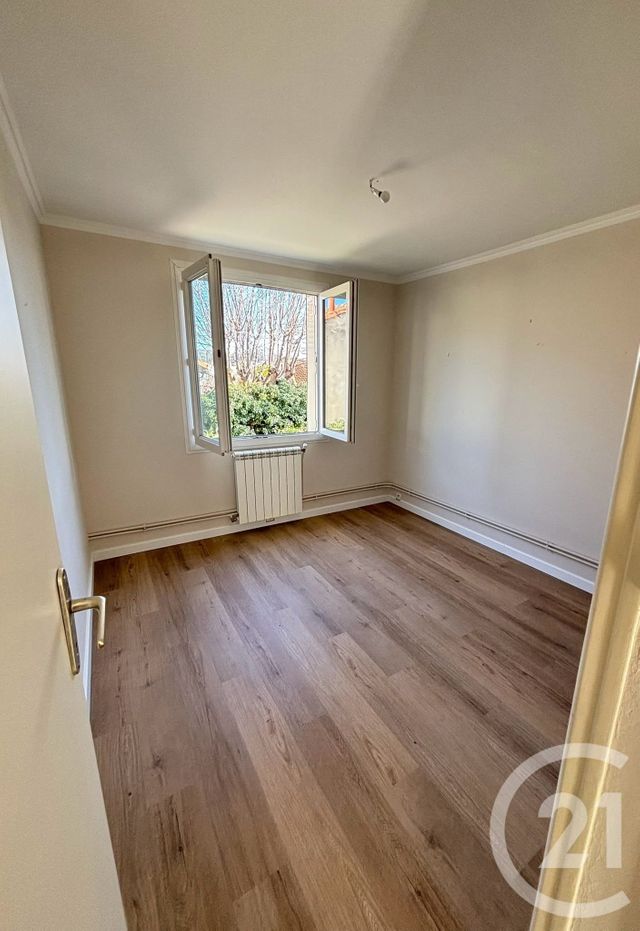 Appartement F5 à vendre - 5 pièces - 81.22 m2 - NIMES - 30 - LANGUEDOC-ROUSSILLON - Century 21 Dhuoda