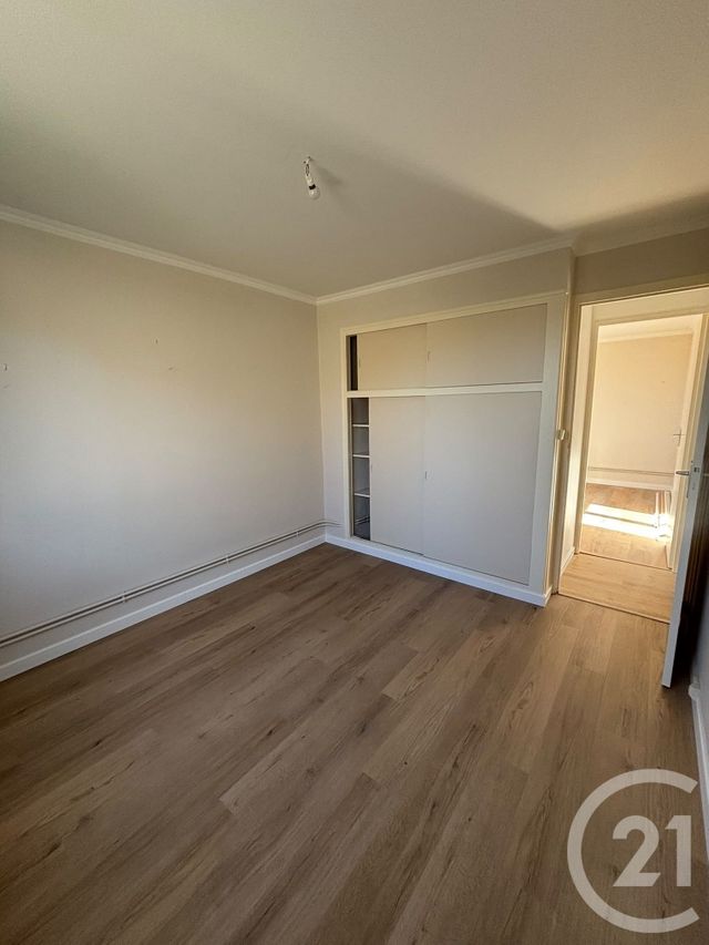 Appartement F5 à vendre - 5 pièces - 81.22 m2 - NIMES - 30 - LANGUEDOC-ROUSSILLON - Century 21 Dhuoda