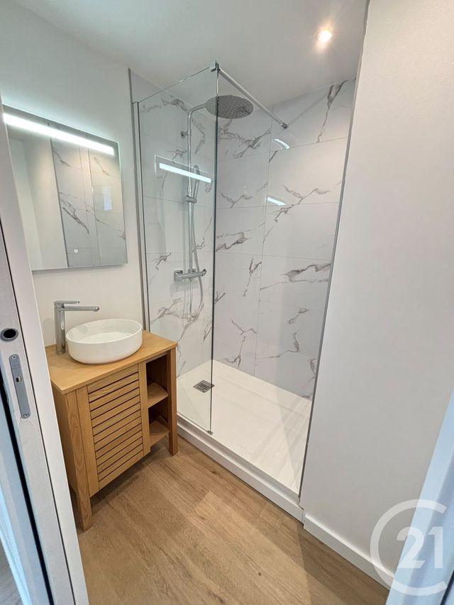 Appartement F5 à vendre - 5 pièces - 81.22 m2 - NIMES - 30 - LANGUEDOC-ROUSSILLON - Century 21 Dhuoda