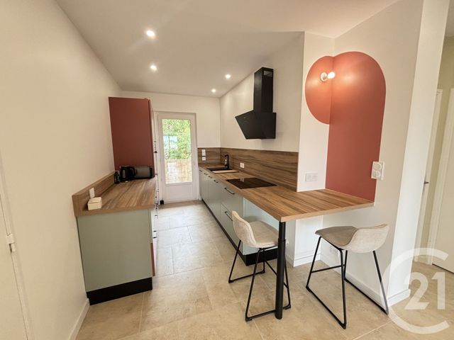 Appartement T3 à louer - 3 pièces - 61.22 m2 - NIMES - 30 - LANGUEDOC-ROUSSILLON - Century 21 Dhuoda