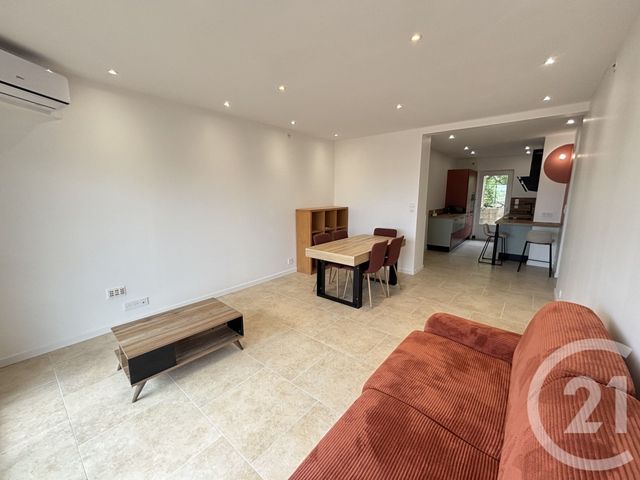 Appartement T3 à louer - 3 pièces - 61.22 m2 - NIMES - 30 - LANGUEDOC-ROUSSILLON - Century 21 Dhuoda